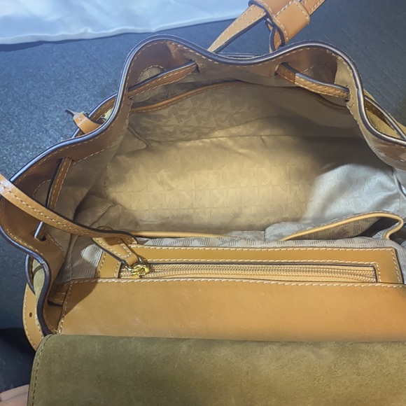 Michael Kors leather suede backpack GUC - Picture 7 of 15